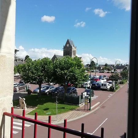Gite Le Jour J Sainte-Mere-Eglise Exterior foto